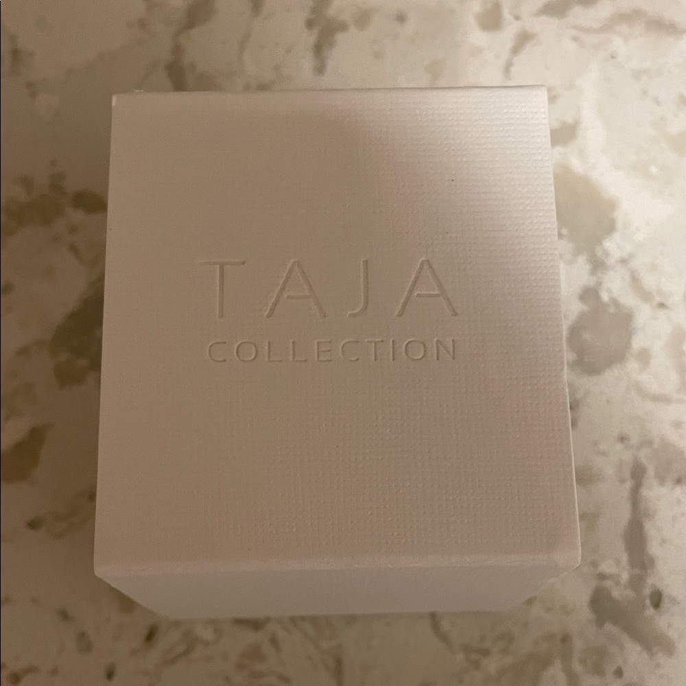 Taja Collection Candle